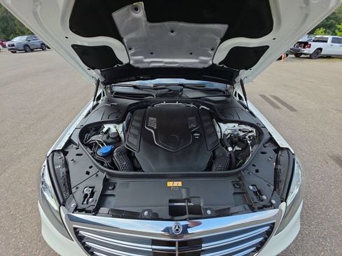 Used 2020 Mercedes-Benz S 560 4MATIC Sedan image 29