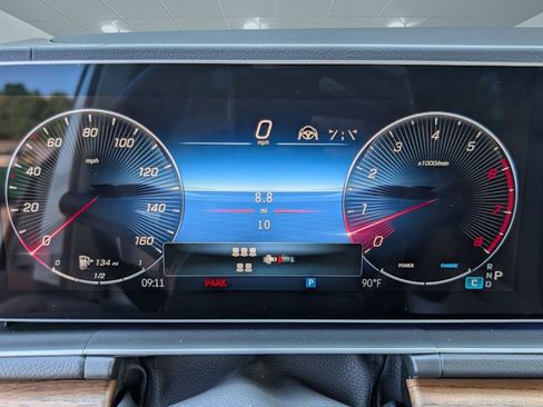 Certified 2025 Mercedes-Benz GLS 450 4MATIC image 17