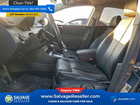 Used 2010 Volkswagen Passat Komfort FWD image 9