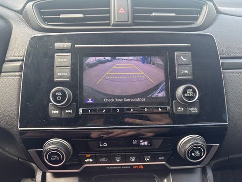 Used 2017 Honda CR-V LX image 19