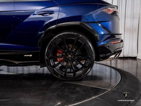 Used 2024 Lamborghini Urus S AWD/4WD image 8