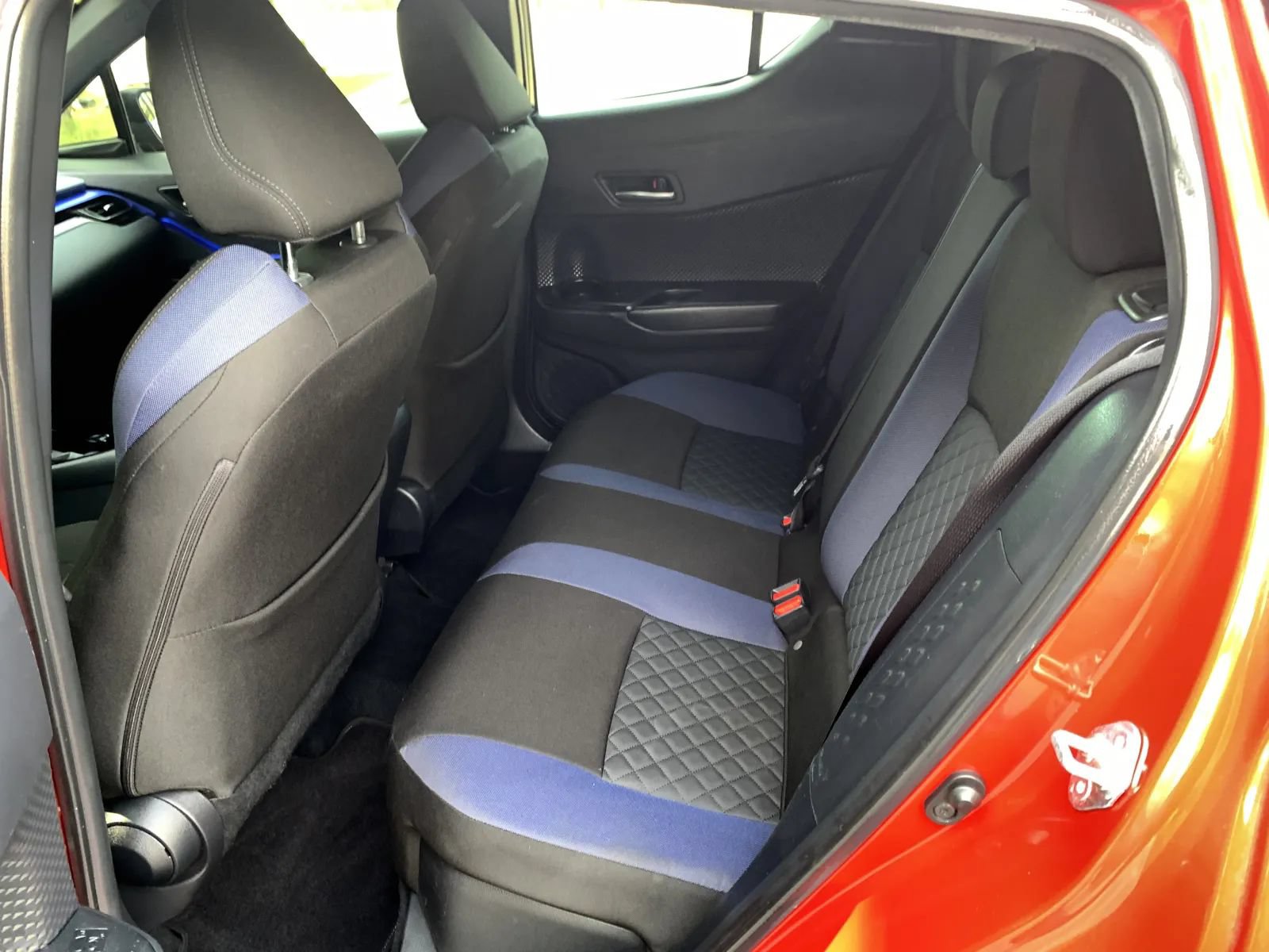 Used 2020 Toyota C-HR XLE FWD image 26