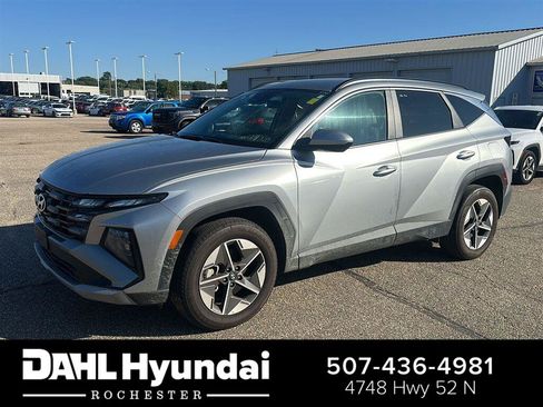 Used 2025 Hyundai Tucson SEL AWD/4WD image 1
