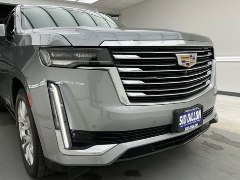 Used 2023 Cadillac Escalade Premium Luxury Platinum image 28
