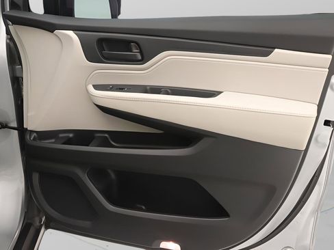 Used 2025 Honda Odyssey EX-L image 21