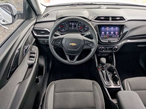 Used 2021 Chevrolet TrailBlazer LT w/ Convenience Package FWD image 19