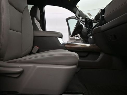 Used 2025 Chevrolet Silverado 2500 LT image 23