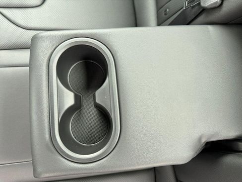 New 2026 Hyundai Elantra Limited image 19