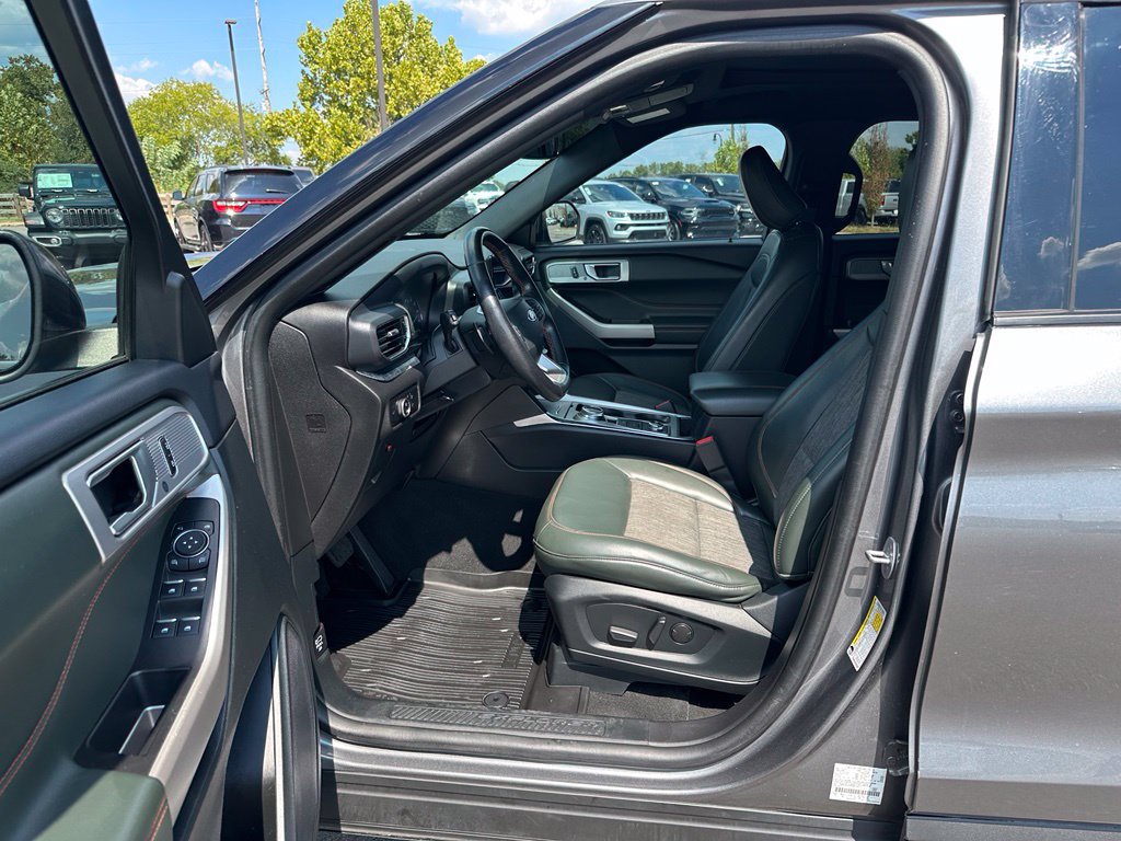 Used 2023 Ford Explorer Timberline w/ Timberline Technology Package AWD/4WD image 15