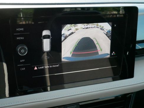 Certified 2025 Volkswagen Taos S AWD/4WD image 29