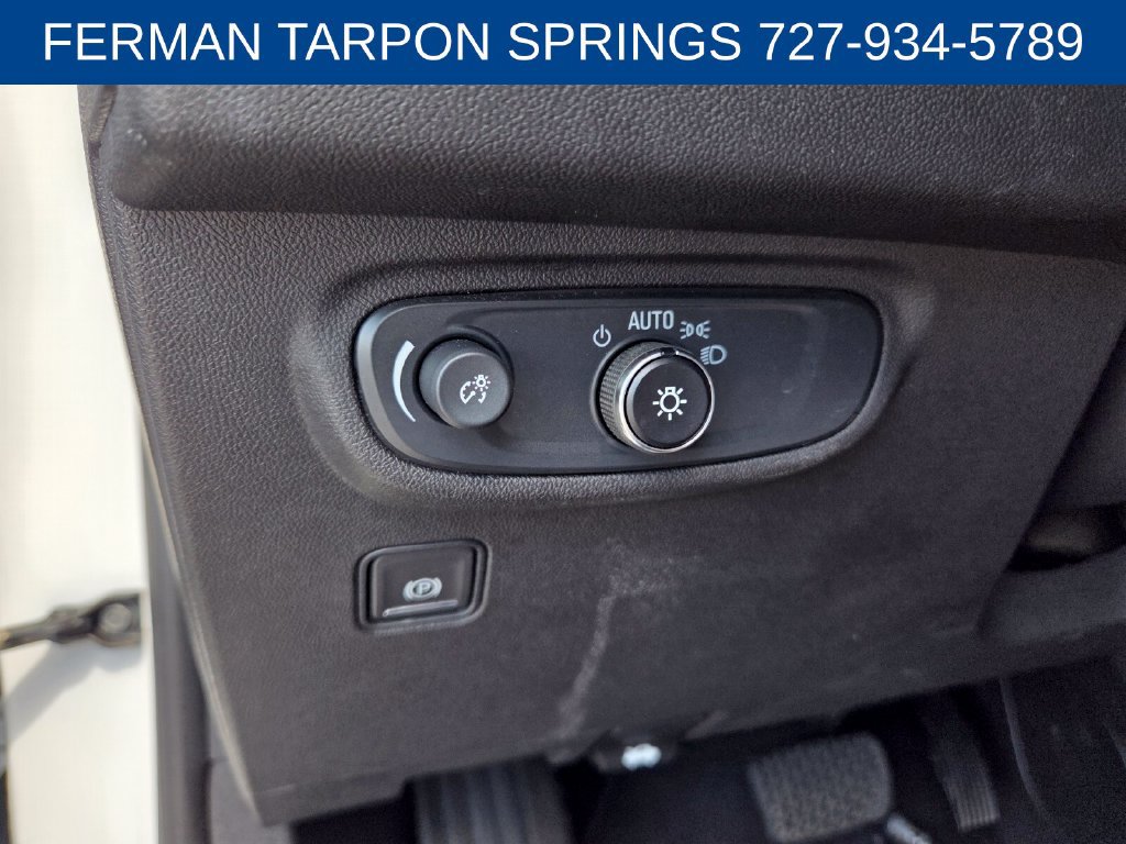 Used 2024 GMC Terrain SLE AWD/4WD image 25