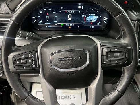 Used 2022 GMC Yukon XL Denali AWD/4WD image 27