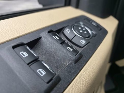 Used 2019 Ford F350 Lariat w/ Lariat Ultimate Package image 16