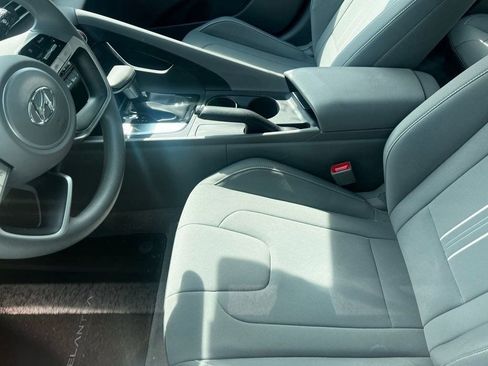 Used 2023 Hyundai Elantra SEL image 4