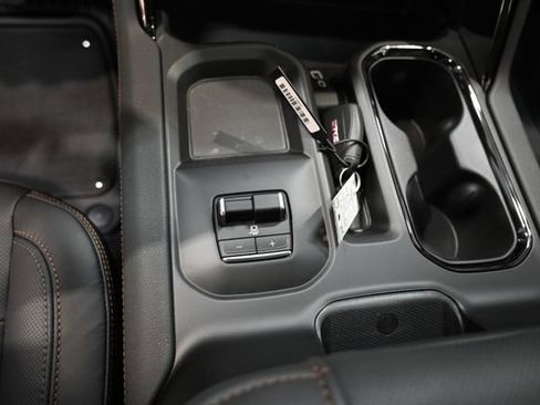 New 2026 GMC Sierra 2500 AT4 w/ AT4 Premium Plus Package AWD/4WD image 22