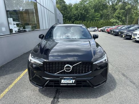 Certified 2023 Volvo XC60 B5 Plus w/ Climate Package AWD/4WD image 3
