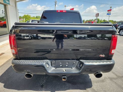 Used 2013 RAM 1500 R/T w/ Convenience Group RWD image 4