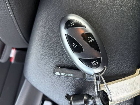 Used 2026 Hyundai Elantra Hybrid FWD image 21