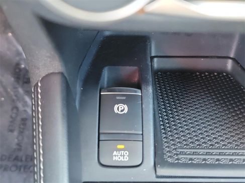 Certified 2024 Nissan Kicks SV image 25