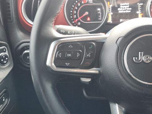 Used 2018 Jeep Wrangler Unlimited Rubicon AWD/4WD image 28