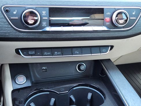 Used 2021 Audi A4 2.0T Premium Plus w/ Premium Plus Package image 19