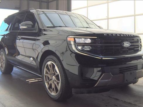 Used 2025 Ford Expedition Max King Ranch AWD/4WD image 3