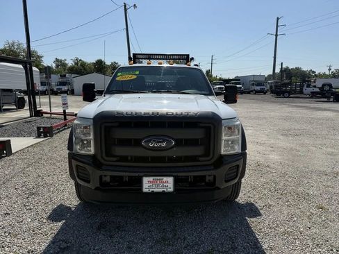 Used 2014 Ford F450 XL w/ Power Equipment Group image 2