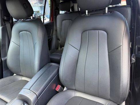 Used 2020 Mercedes-Benz GLB 250 4MATIC image 11