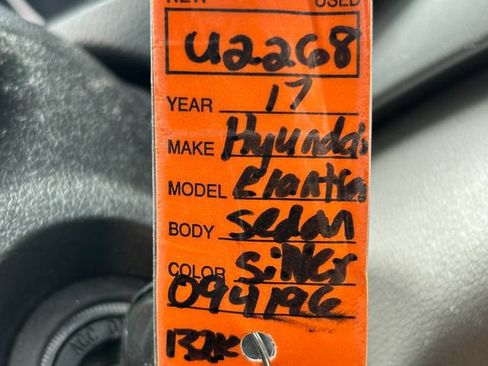 Used 2017 Hyundai Elantra SE FWD image 14