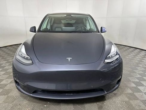 Used 2021 Tesla Model Y Long Range image 8