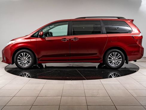 Used 2020 Toyota Sienna XLE FWD image 5