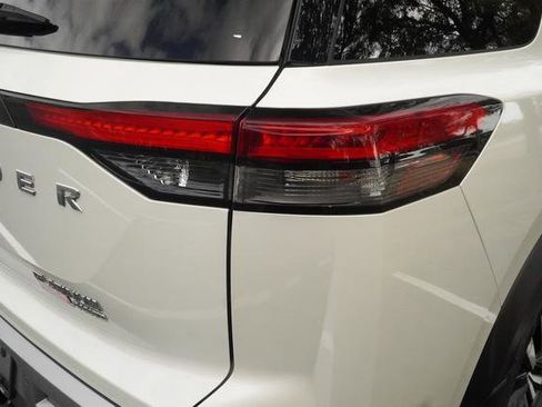 Used 2022 Nissan Pathfinder Platinum w/ Cargo Package image 41