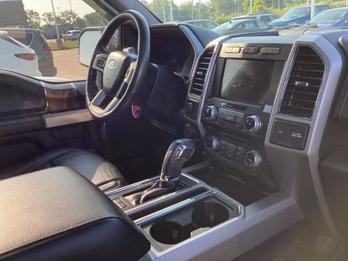 Used 2018 Ford F150 Lariat w/ Equipment Group 502A Luxury AWD/4WD image 23