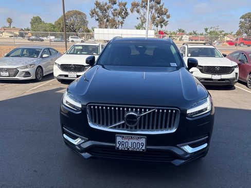 Used 2025 Volvo XC90 T8 Plus w/ Protection Package Premier AWD/4WD image 3
