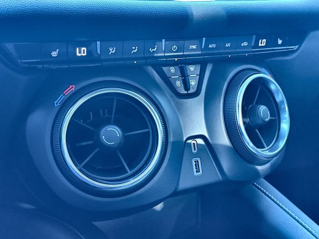 Used 2024 Chevrolet Blazer LT FWD image 20