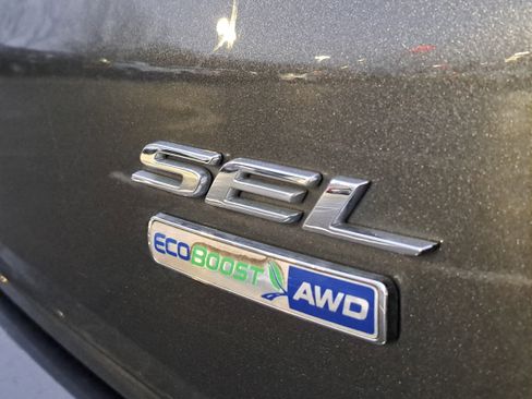 Used 2020 Ford Edge SEL w/ Cold Weather Package image 8