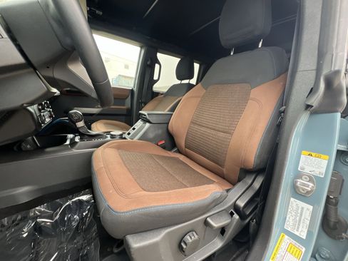 Used 2023 Ford Bronco Outer Banks image 13