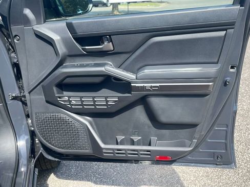 Used 2025 Toyota Tacoma TRD Sport image 13