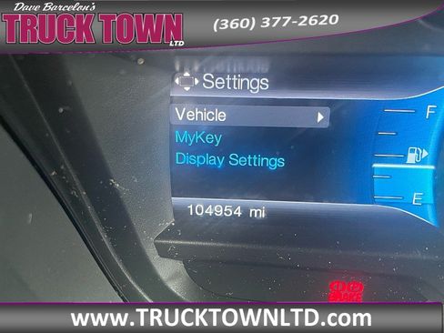 Used 2014 Ford Explorer XLT w/ Equipment Group 202A AWD/4WD image 25