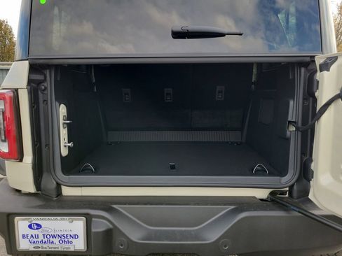 New 2025 Ford Bronco Outer Banks w/ Sasquatch Package image 10