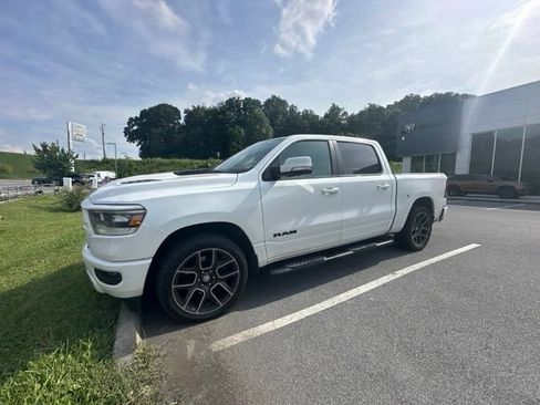Used 2020 RAM 1500 Sport w/ Level 2 Equipment Goup w/2_L AWD/4WD image 3