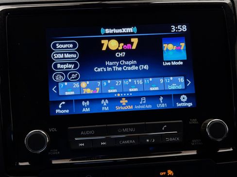 Used 2024 Nissan Frontier SL w/ Technology Package image 9