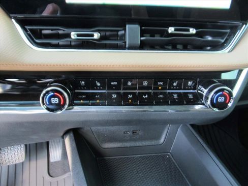 Certified 2025 Chevrolet Equinox ACTIV w/ Safety and Technology Package image 24