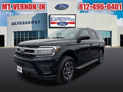 Used 2023 Ford Expedition XLT AWD/4WD image 3