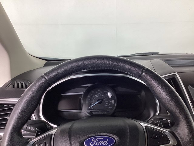 Used 2020 Ford Edge Titanium AWD/4WD image 13