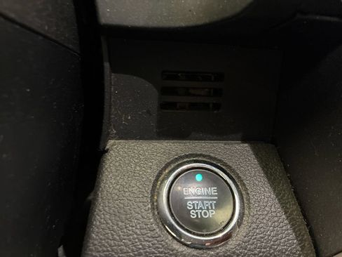 Used 2020 Ford F150 Platinum w/ Equipment Group 701A Luxury AWD/4WD image 18