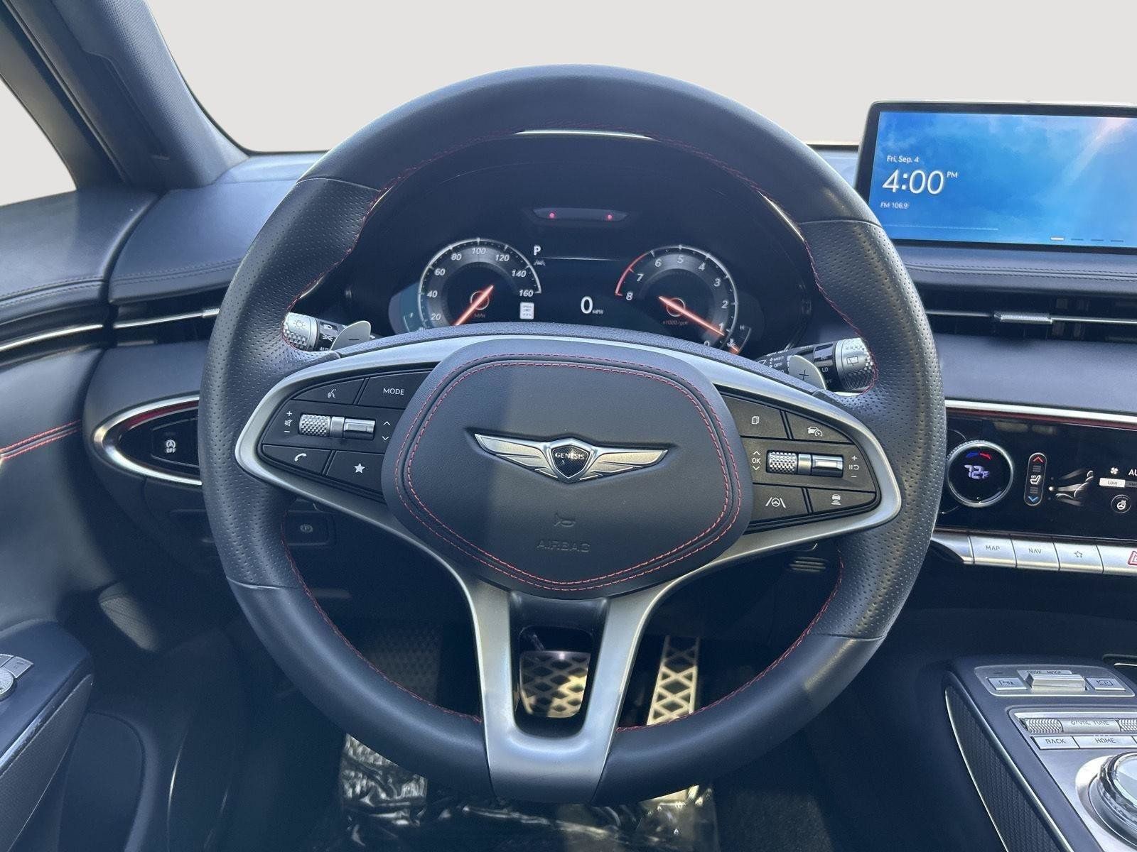Used 2023 Genesis GV70 2.5T w/ Sport Prestige Package AWD/4WD image 17