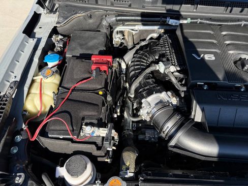 Used 2023 Nissan Frontier PRO-4X w/ Pro-4X Premium Package image 12