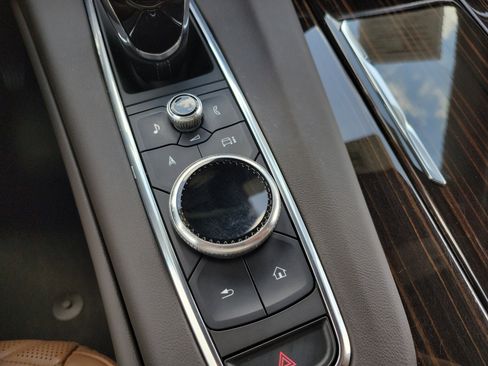 Certified 2023 Cadillac Escalade Premium Luxury w/ Performance Package AWD/4WD image 30