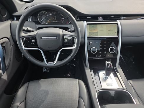 Used 2023 Land Rover Discovery Sport S image 20
